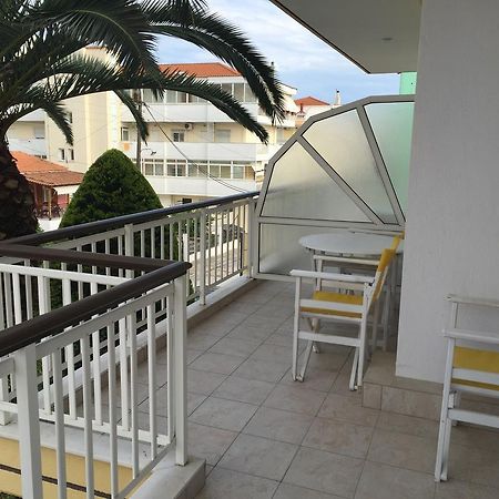 Iris Hotel Nea Kallikrateia Exteriér fotografie